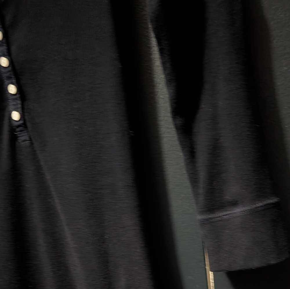 Hollister Y2K Henley  3/4 Sleeve - Picture 5 of 6